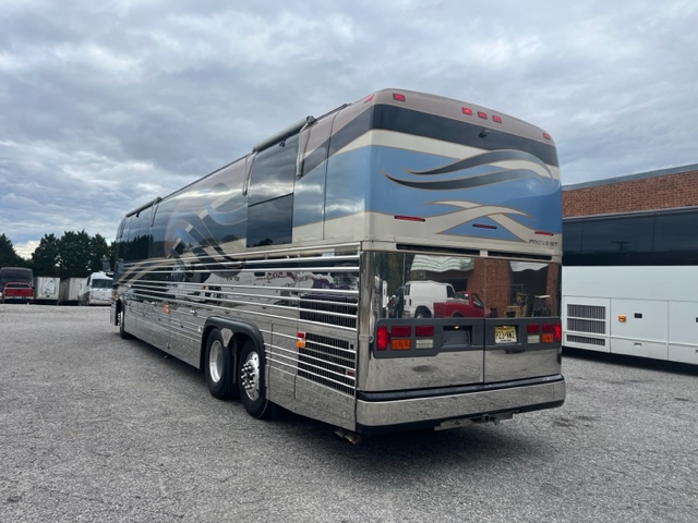 Rare 2001 Prevost Thompson Conversion - Image 4