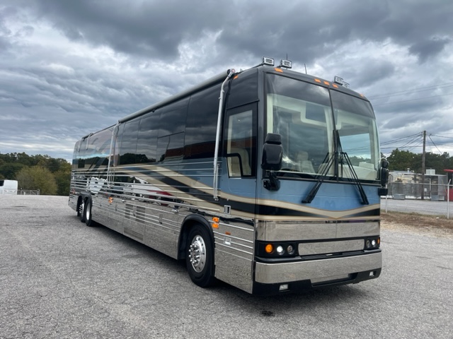 Rare 2001 Prevost Thompson Conversion - Image 6