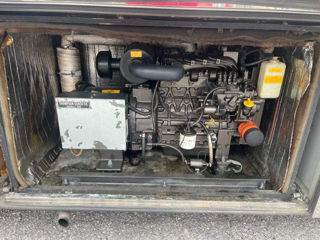 Rare 2001 Prevost Thompson Conversion - Image 17