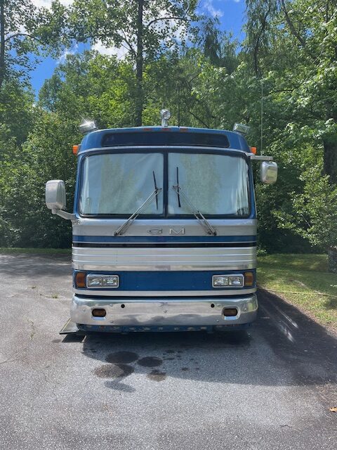GMC 4106 W/Automatic Transmission - Image 4
