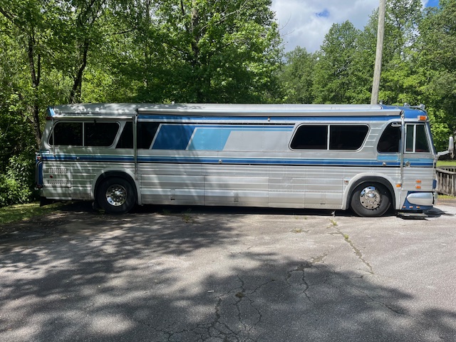 GMC 4106 W/Automatic Transmission - Image 6