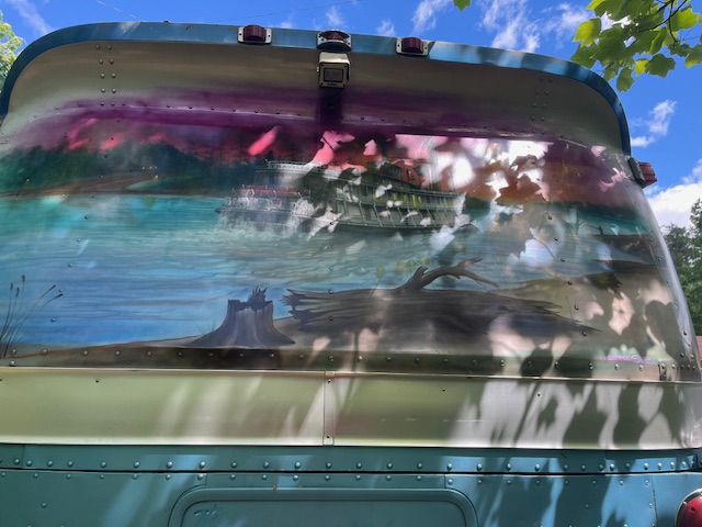 GMC 4106 W/Automatic Transmission - Image 33