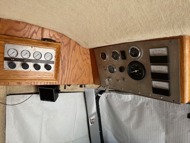 GMC 4106 W/Automatic Transmission - Image 13