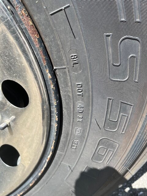 GMC 4106 W/Automatic Transmission - Image 34