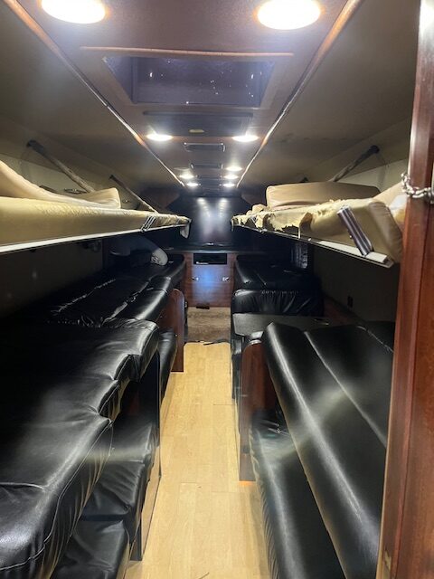 2001 Prevost XLII Team Coach - Image 15