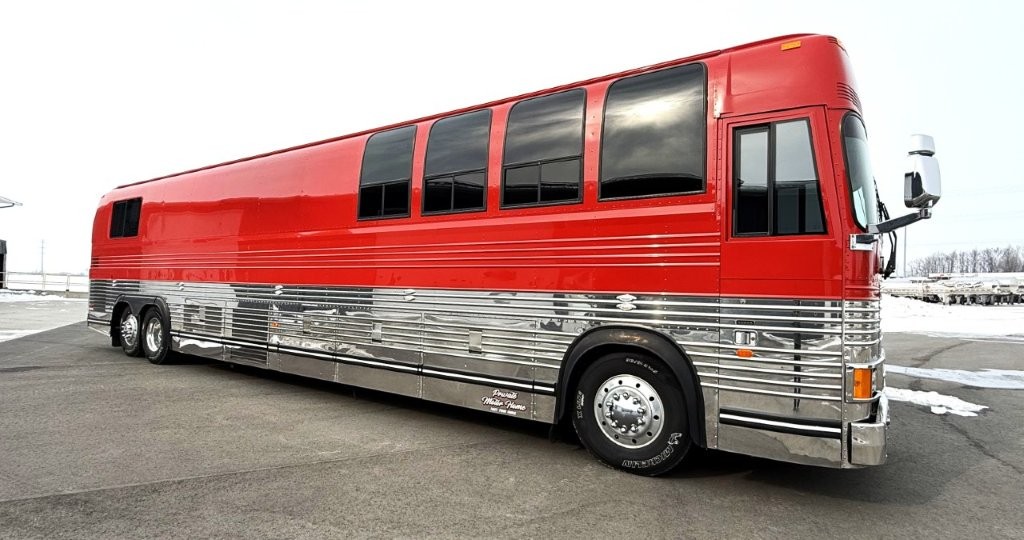 1999 Prevost XL Executive - Image 10