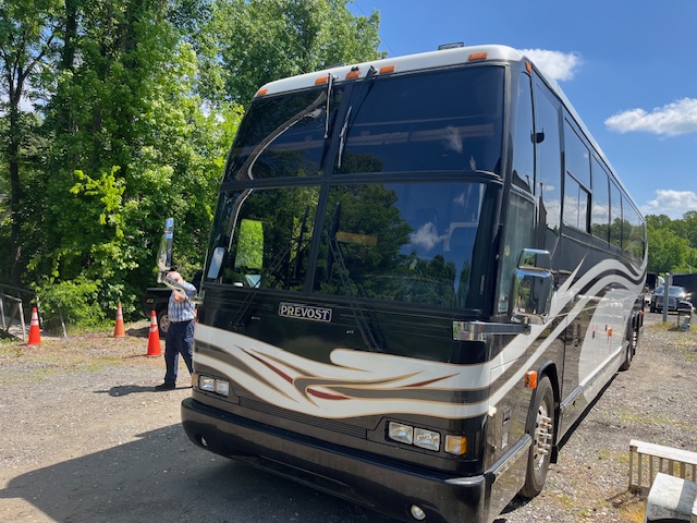 2000 Marathon Executive Coach - Image 6