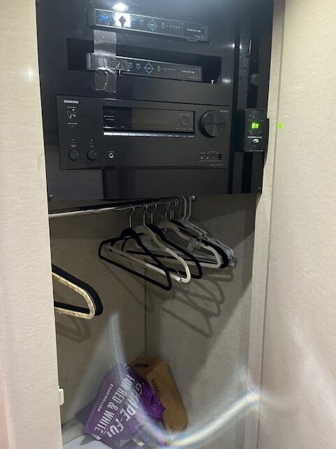 2000 Marathon Executive Coach - Image 18